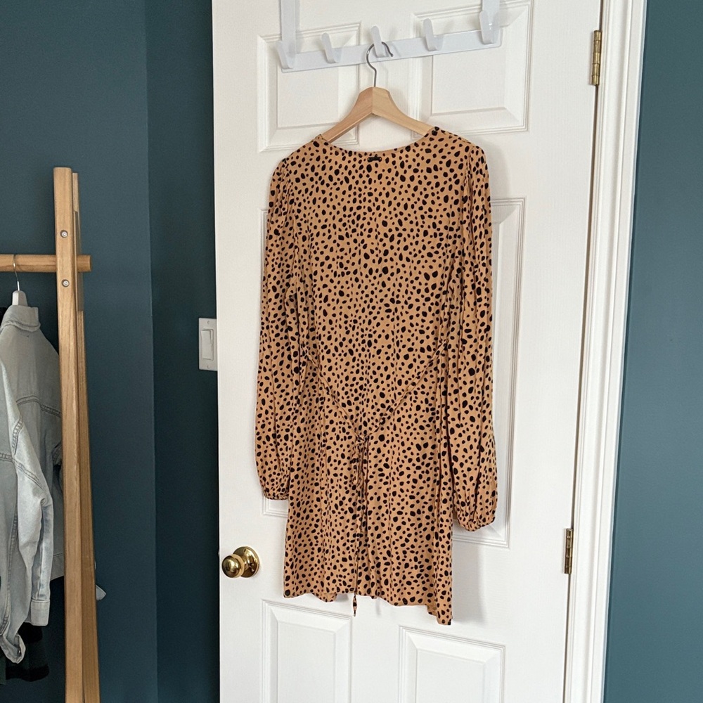 Billabong Tan Leopard Print V-Neck Button Down Long Sleeve Mini Dress - Picture 5 of 5
